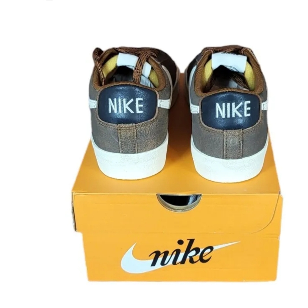 Nike Blazer Low '77 PRM  DX4433-200  Men's - Picture 3 of 4